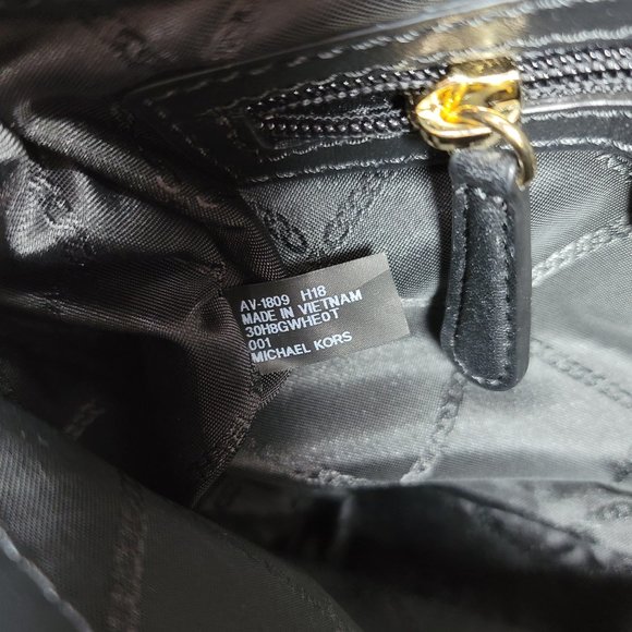 Michael Kors Whitney Quilted Small Chain Shoulder Tote Black Leather - Picture 15 of 16